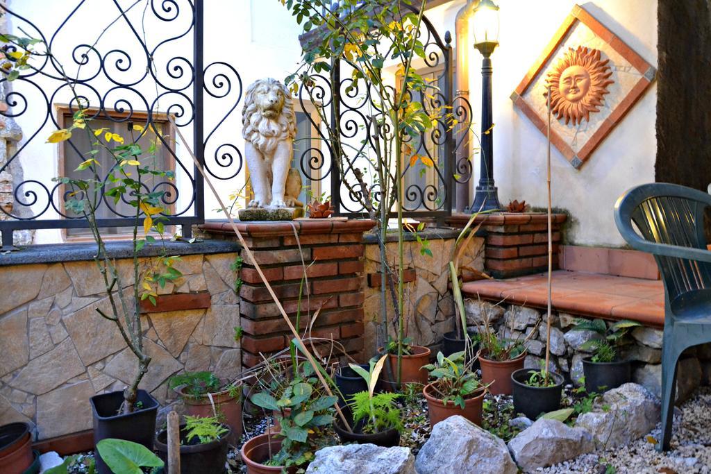 Апартаменти Giardino Del Sole Таорміна Екстер'єр фото